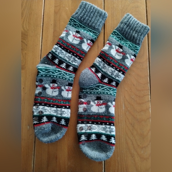 Accessories - Festive Gray Snowman Socks